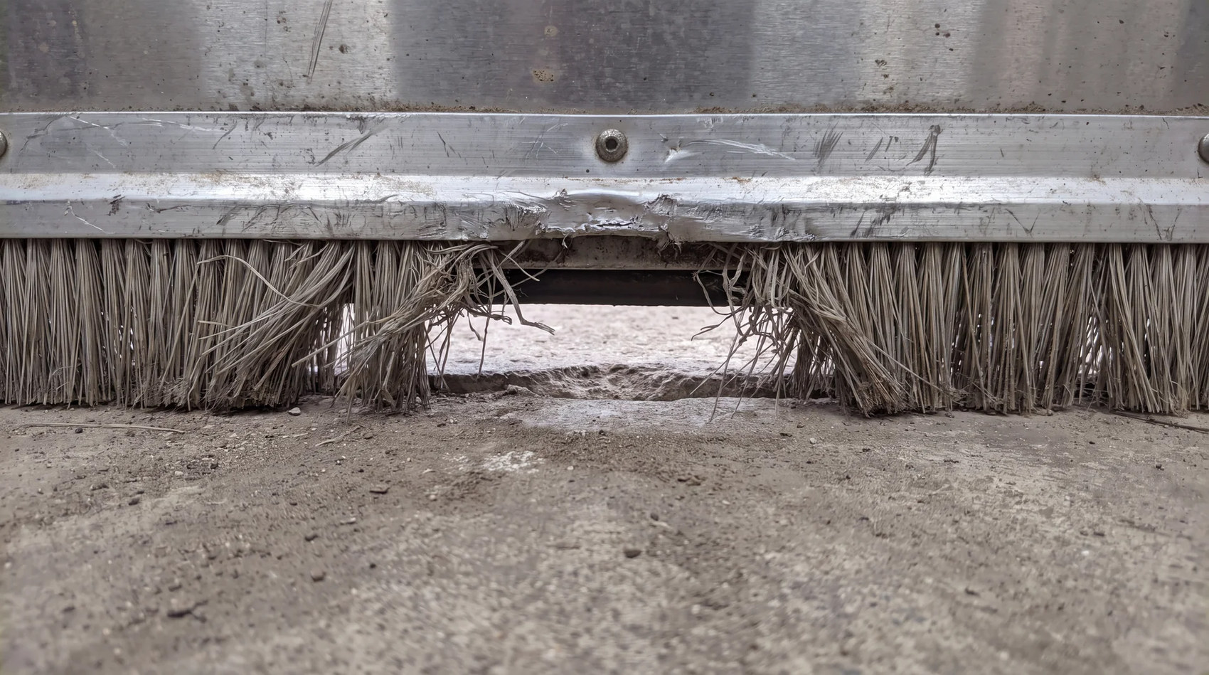 Ordinary nylon brush strip chewed through by rodents